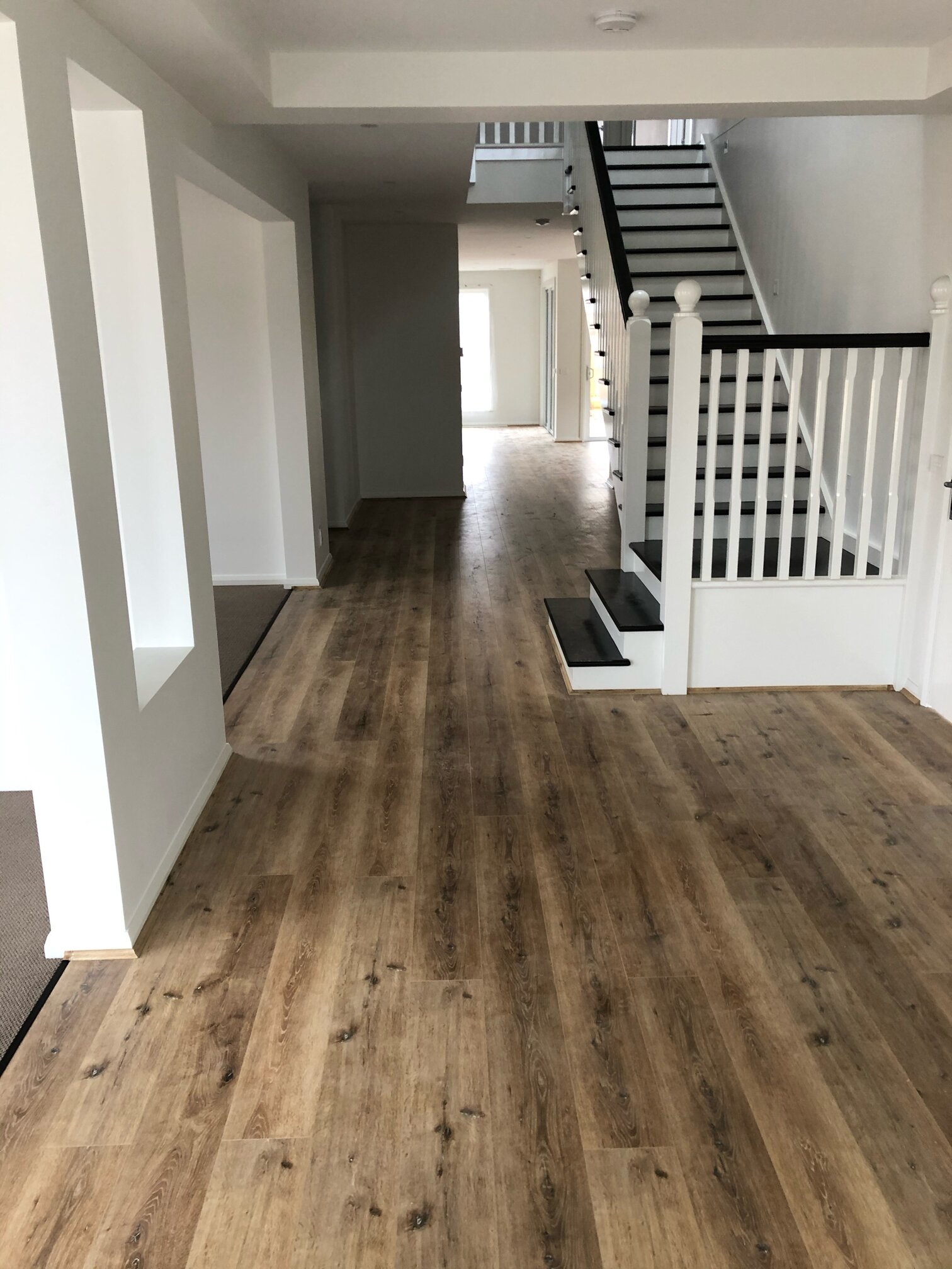 Laminate Flooring in Melbourne | Timber Laminate Flooring | Crystal Clear